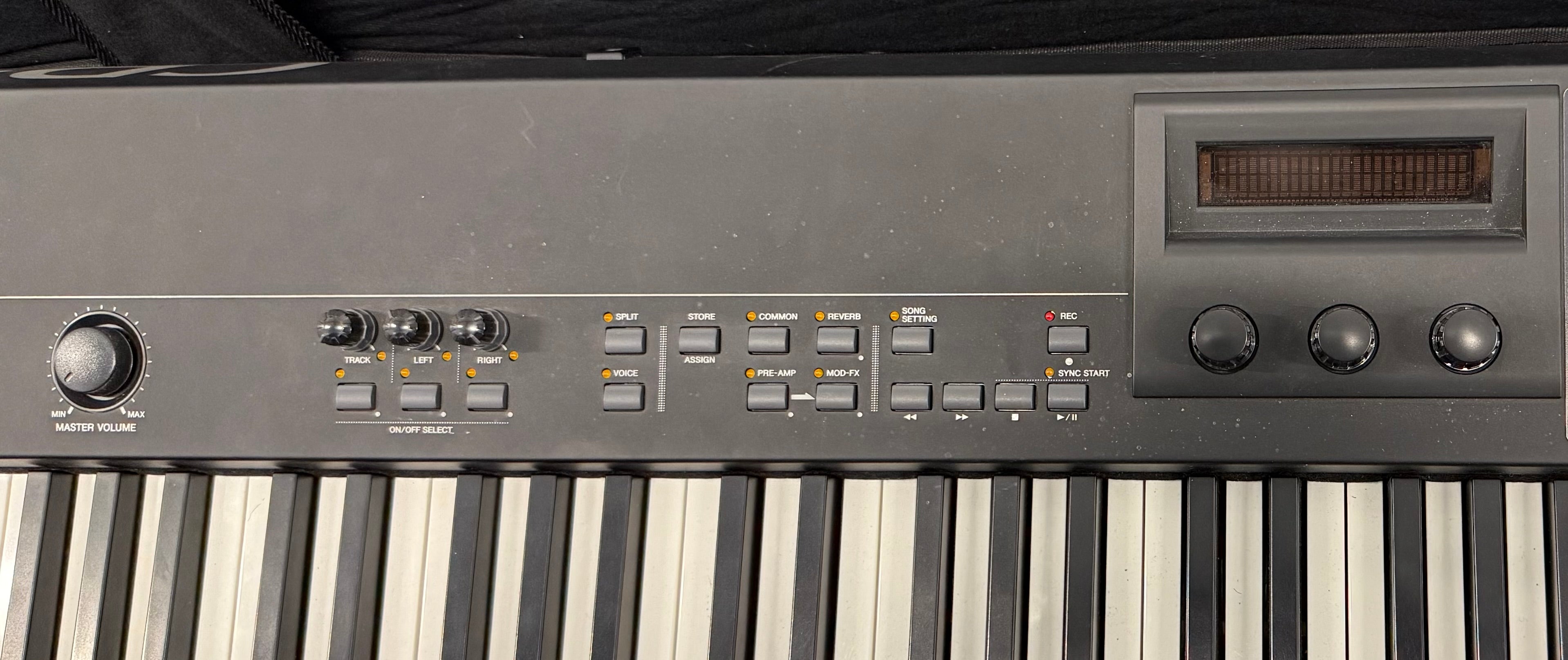 REO Speedwagon - Neal Doughty - Yamaha CP50 Keyboard